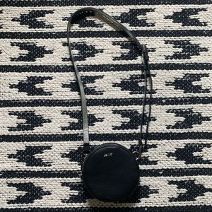Levis Vegan Circle Black Purse Handbag Mini Shoulder Camer Bag Crossbody